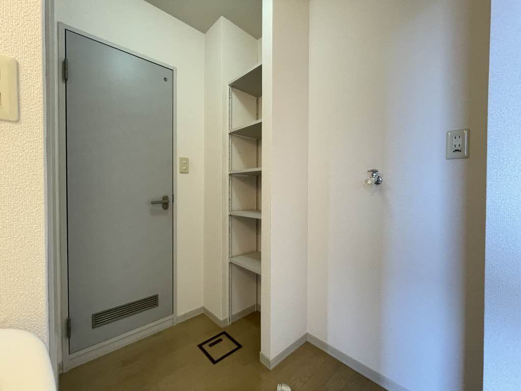 ディアス桜屋敷の玄関