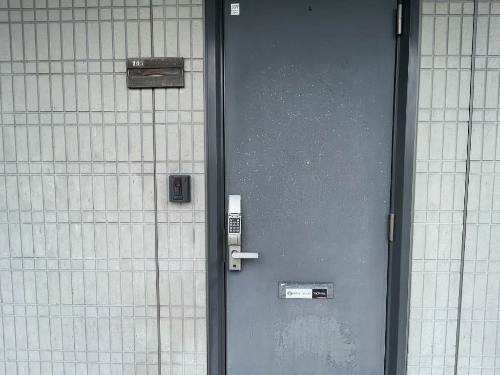 シエスタ水沢の玄関