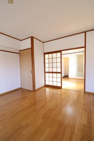 クリオハイムの洋室