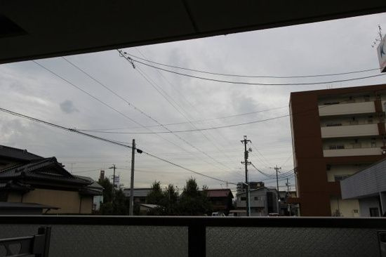 ヴァンオンズの展望|外からの目が気にならないバルコニーで洗濯物が干せます
