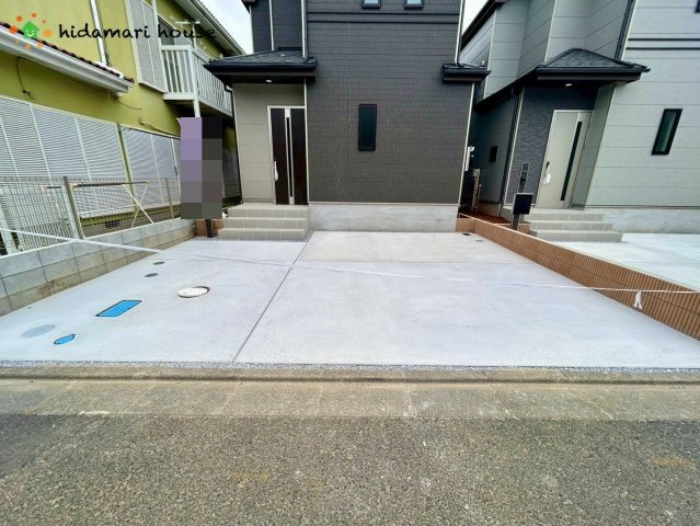 第6北本東間　新築戸建　ハートフルBの駐車場