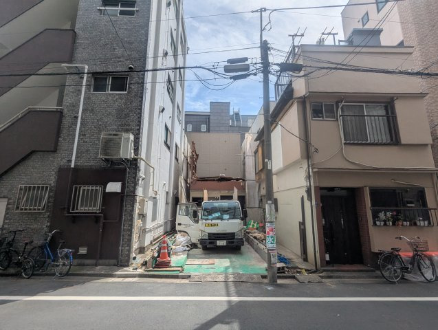 墨田区東駒形３丁目の売地の前面道路含む現地写真