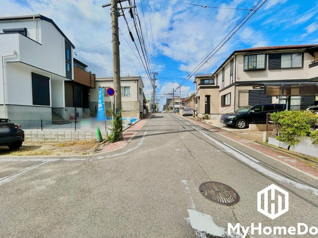 名古屋市北区川中町の前面道路含む現地写真