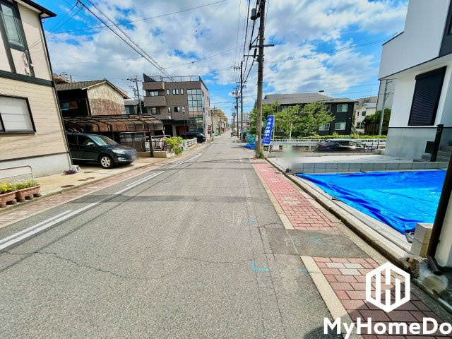 名古屋市北区川中町の前面道路含む現地写真