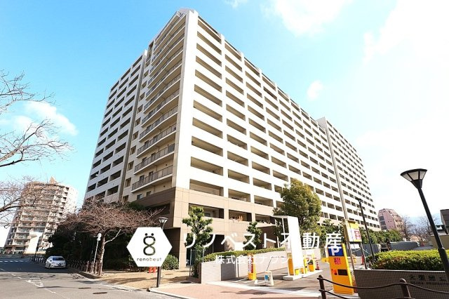 リバーガーデン東大阪新庁舎アヴェ二ューの外観|ペット飼育可能◎高層階につき採光・眺望・通風良好♪
駐車場1台分は無償で利用可能です！
