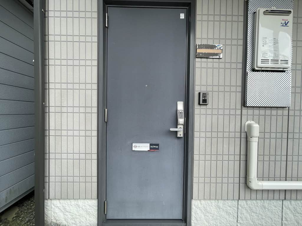 ハイツ駿 Ｃの玄関