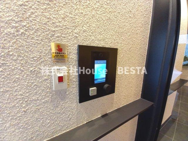 学生会館NCReポートアイランドのエントランス