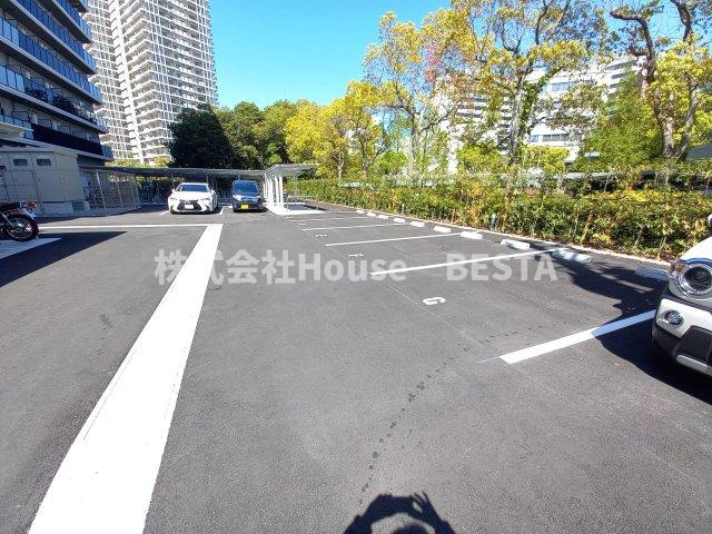 学生会館NCReポートアイランドの駐車場