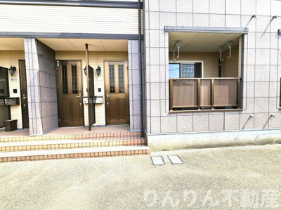 【玄関】 | ライフ館ボナールB・A | ゆったりとした玄関です