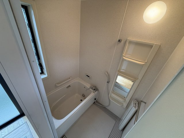 千鳥が丘3丁目戸建の浴室|ゆったり過ごせるお風呂です♪