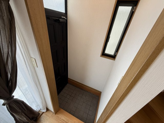 千鳥が丘3丁目戸建の玄関