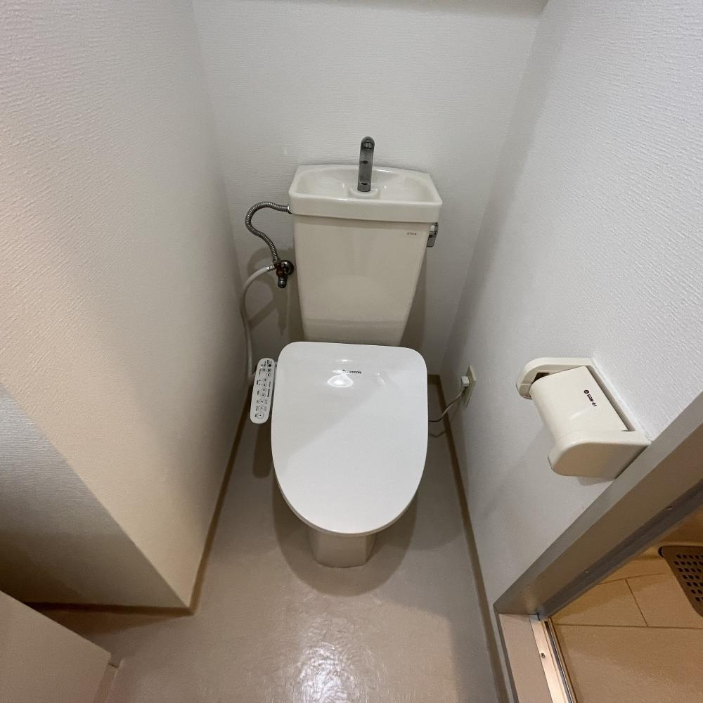 OKA栄ハイツのトイレ