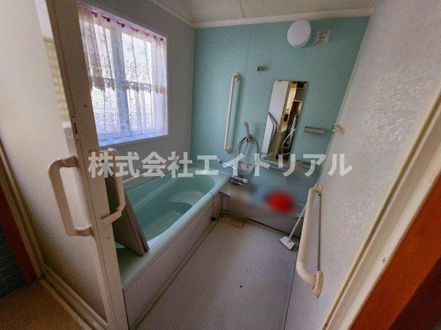 恵那市山岡町原　中古戸建の浴室