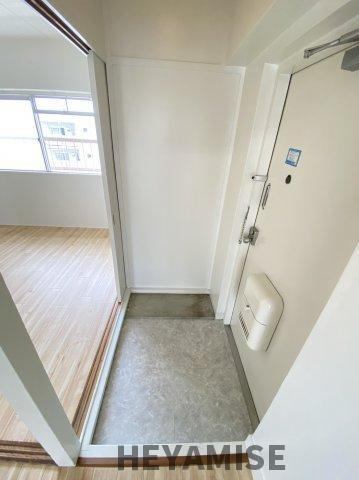 ビレッジハウス末石3号棟の玄関|※同間取りの別のお部屋の画像です※現況を優先します