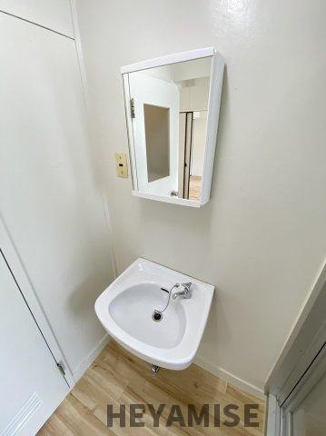 ビレッジハウス末石3号棟の洗面所|※同間取りの別のお部屋の画像です※現況を優先します