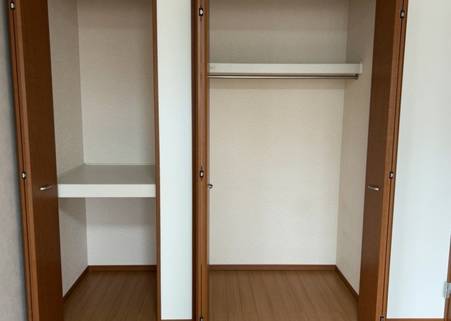 【収納】 | 家族構成や住宅環境によって収納の仕方は十人十色！キッチン、リビング、玄関、寝室など、部屋ごとのいろんな収納を使って自慢のお家にしませんか？物件をご内見する際は、収納の場所や数は事前チェックしましょう！