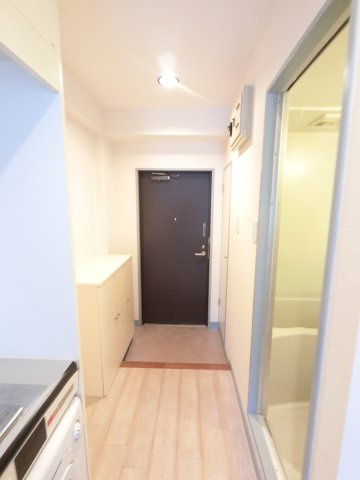 葛飾区東新小岩３丁目の賃貸マンションの玄関