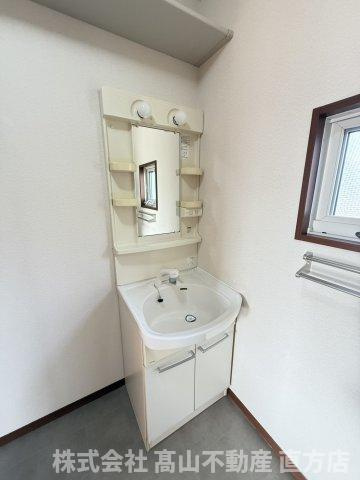 エスポアール愛A棟の洗面所