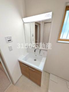 安良田町5丁目貸家の洗面所