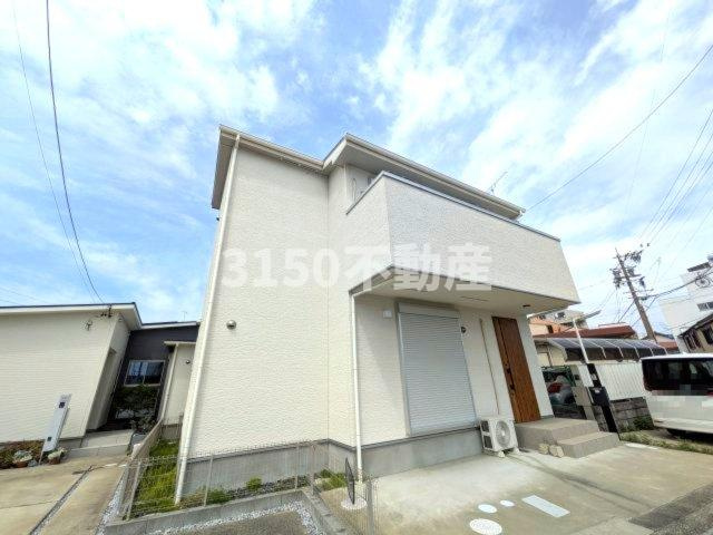 安良田町5丁目貸家の外観