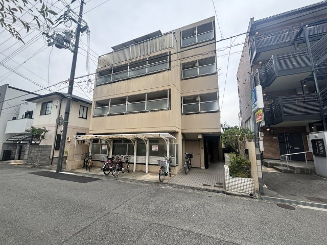 ダイドーメゾン御影IIIの外観