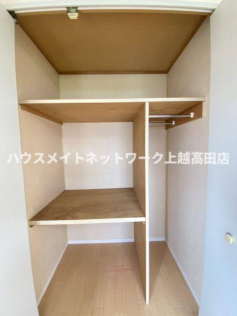 コーポカメリアＤ棟の収納|クローゼット