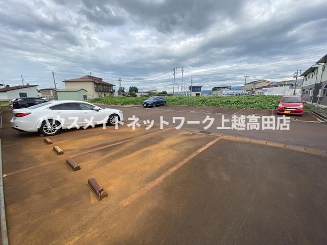 コーポカメリアＤ棟の駐車場|駐車場