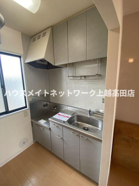 コーポカメリアＤ棟のキッチン|キッチン