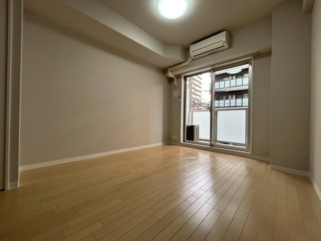 ルクレ新町レジデンスの洋室