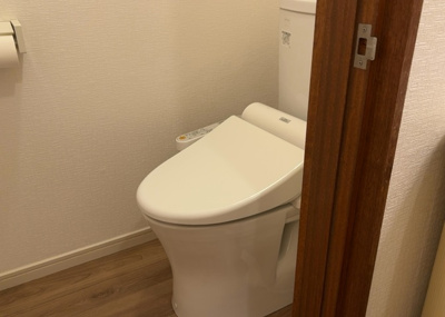 【トイレ】 | ペアシティ大野 | トイレは大きさや形、機能、抗菌性などが異なる多種多彩なタイプが各メーカーから出ています。それぞれに良さがあるため、事前にどういったタイプのトイレがいいのかをご家庭内で決めて、内見に行くといいでしょう。