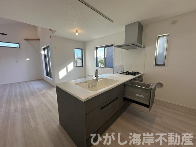 茅ケ崎市西久保　新築戸建　全２棟の外観|4月16日撮影　建築前　現地外観