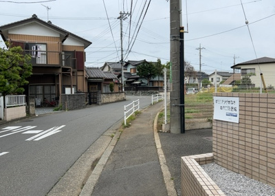 【展望】 | 朝日プラザ本厚木 | 景色重視でお家選ぶをするとスーパーが遠い！学校が遠い！など生活をするうえで利便性で困ることもあります。まず一度現地を見学する際に、周辺の施設などがあるかを確認し、暮らし始めた後のことを想像しましょう。
