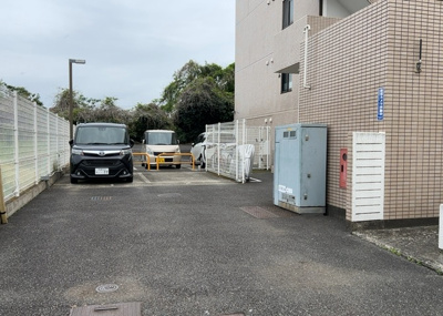 【駐輪場】 | 朝日プラザ本厚木 | マンションの駐輪場は、事前に空きがあるか確認を取ると安心です。せっかく入居したのに駐輪スペースがない！なんてことになったら大変ですよね。そこで、内見時や購入前にはまず事前に確認しておくと良いでしょう。