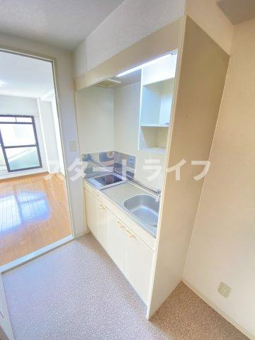 大阪市淀川区東三国１丁目の賃貸マンションのキッチン