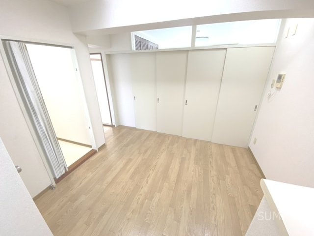 パピヨンリヴ―ルの居間・リビング|引き戸閉めたDKです☆彡