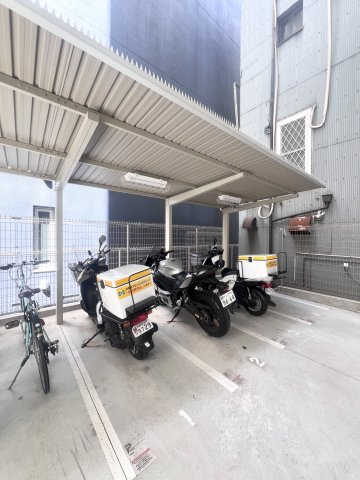 MSR梅田EASTの駐車場
