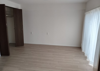 【子供部屋】 | ライオンズマンション相武台前 | 子供が何人でも年齢によっては、受験時にしっかり壁のある個室があった方が良い場合もあります。難しい問題ですが、兄弟の人数や、性別や年齢差によって状況が異なりますので、数年後のこともしっかり考えましょう。
