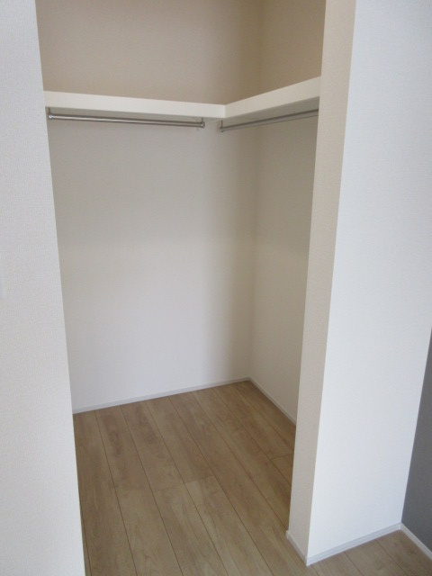 【仲介手数料無料】新築戸建　熊谷市赤城町1-145-1（全2棟）の収納