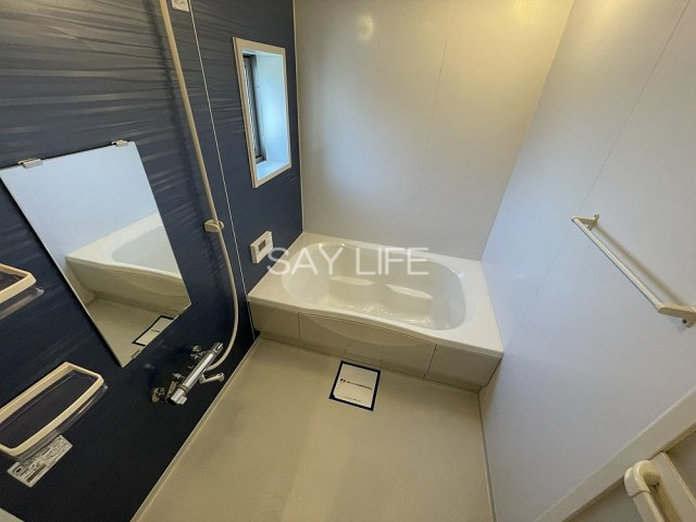 シャーメゾン稲田本町Bの浴室