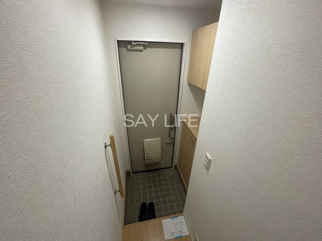 シャーメゾン稲田本町Bの玄関