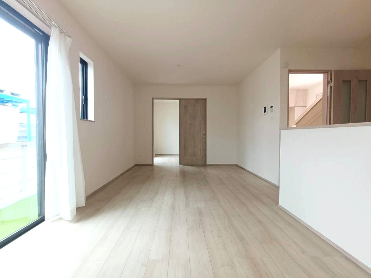 八潮市　二丁目　新築戸建　全7棟の居間・リビング|こちらの居間で趣味の時間をお楽しみください