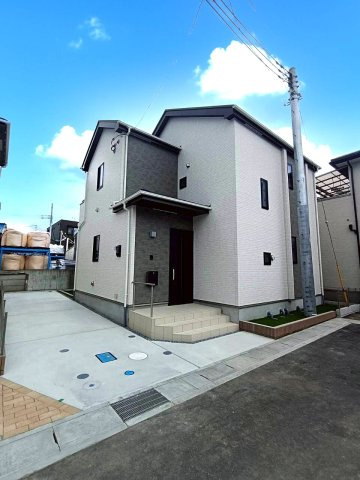 八潮市　二丁目　新築戸建　全7棟の前面道路含む現地写真|前面道路含む現地写真です