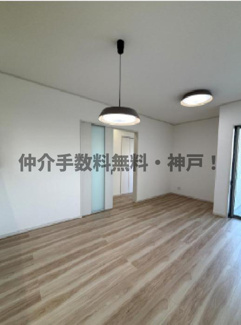 【居間・リビング】 | 神戸市西区持子2丁目　新築戸建　仲介手数料無料！ | ゆったり過ごせるリビングです