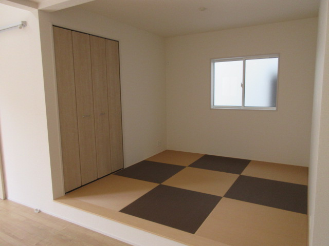 【仲介手数料無料】新築戸建　熊谷市赤城町1-145-1（全2棟）の和室