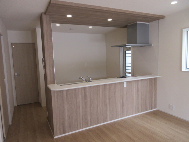 【仲介手数料無料】新築戸建　熊谷市赤城町1-145-1（全2棟）のキッチン