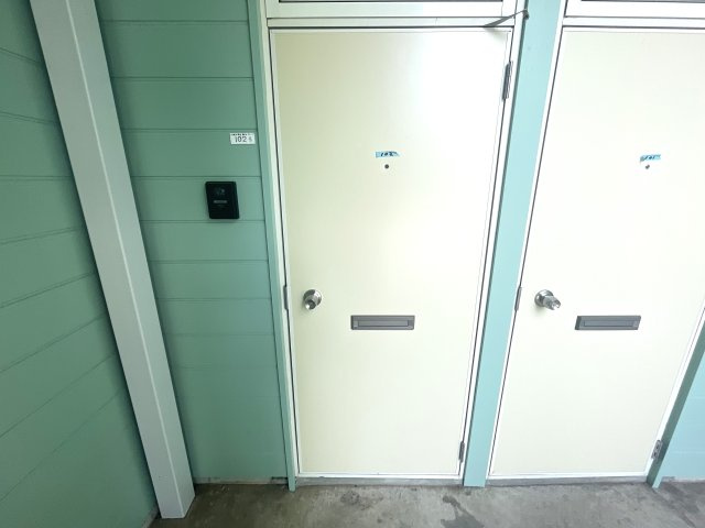 カームコマゴメの玄関