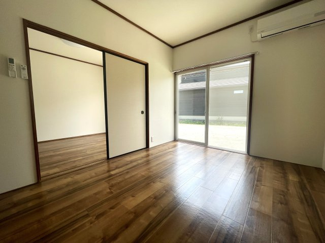 カームコマゴメの洋室