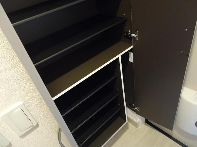 クレシア北斗の収納|下駄箱