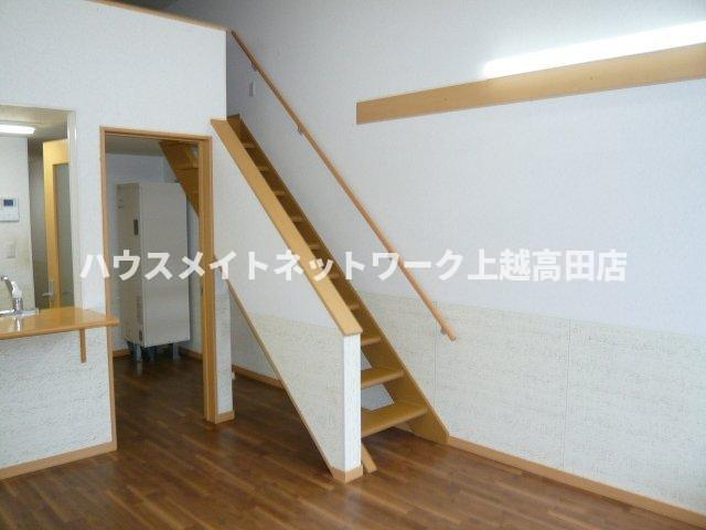 オレンジヒルズＪ２の内装|洋室