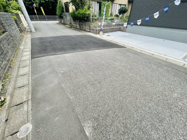 千葉市花見川区こてはし台６丁目第８の前面道路含む現地写真